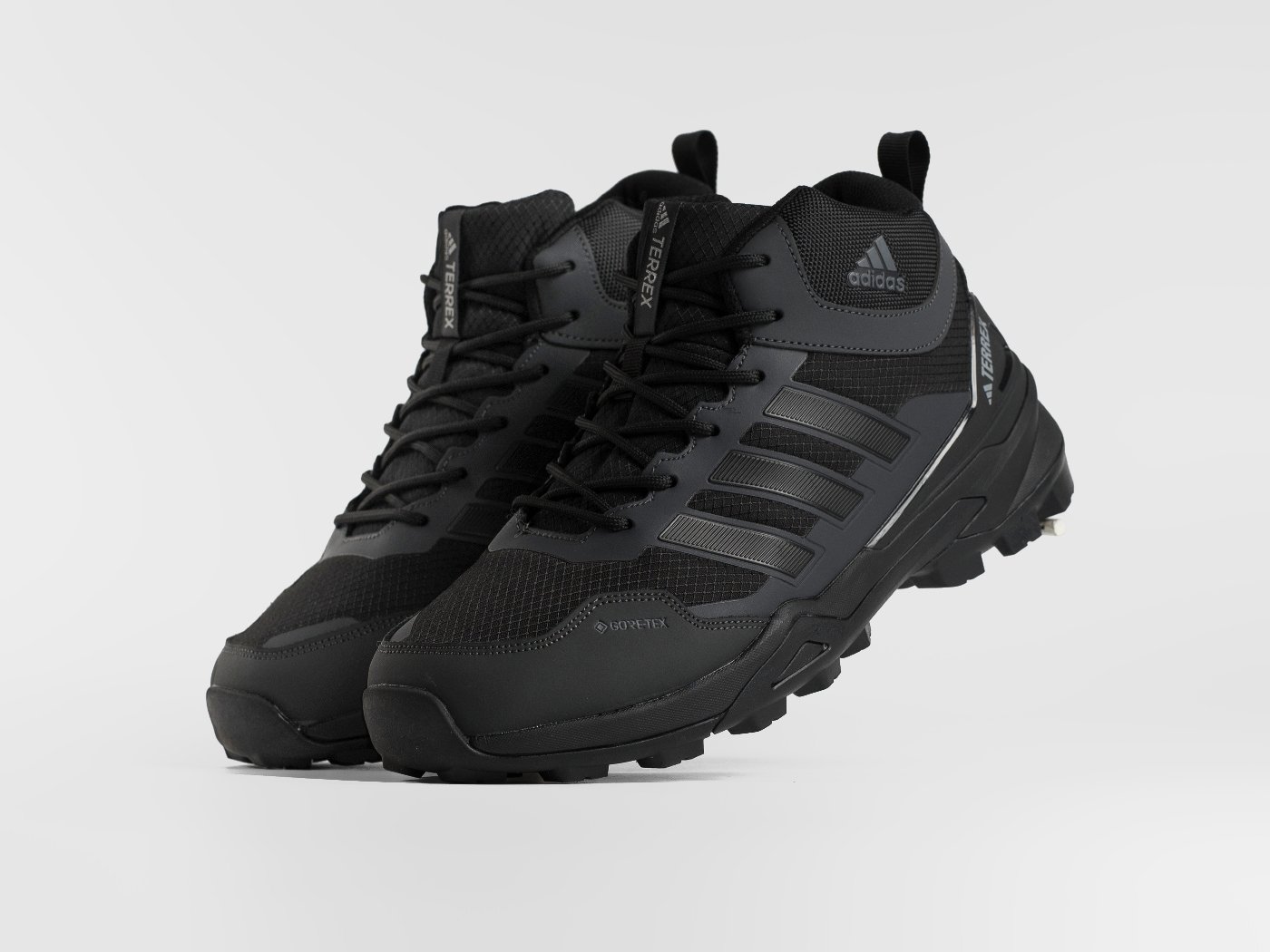 Adidas Terrex AX4 Mid, фото товара 1