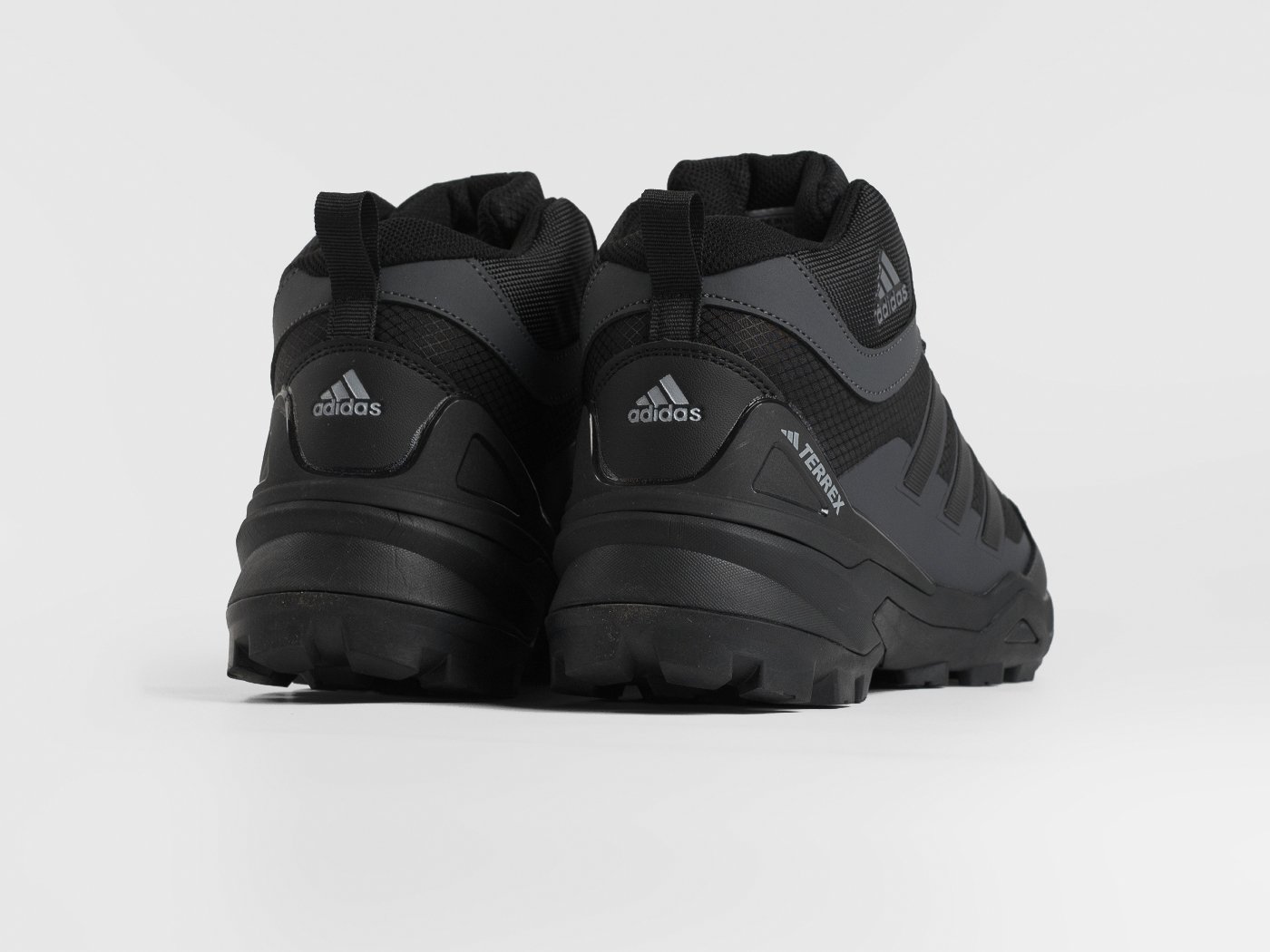Adidas Terrex AX4 Mid, фото товара 3