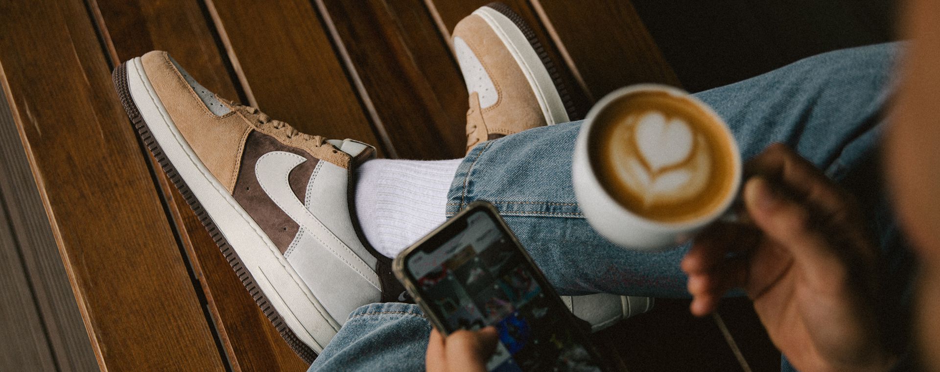 NIKE AIR FORCE 1 LOW